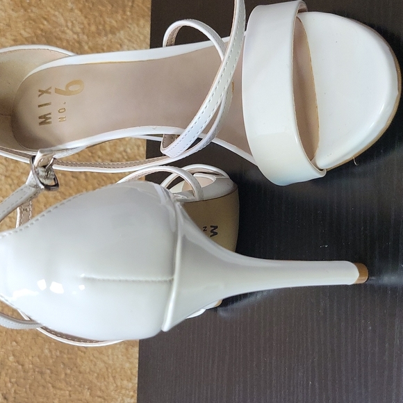 Shoes - Picture 3 of 3